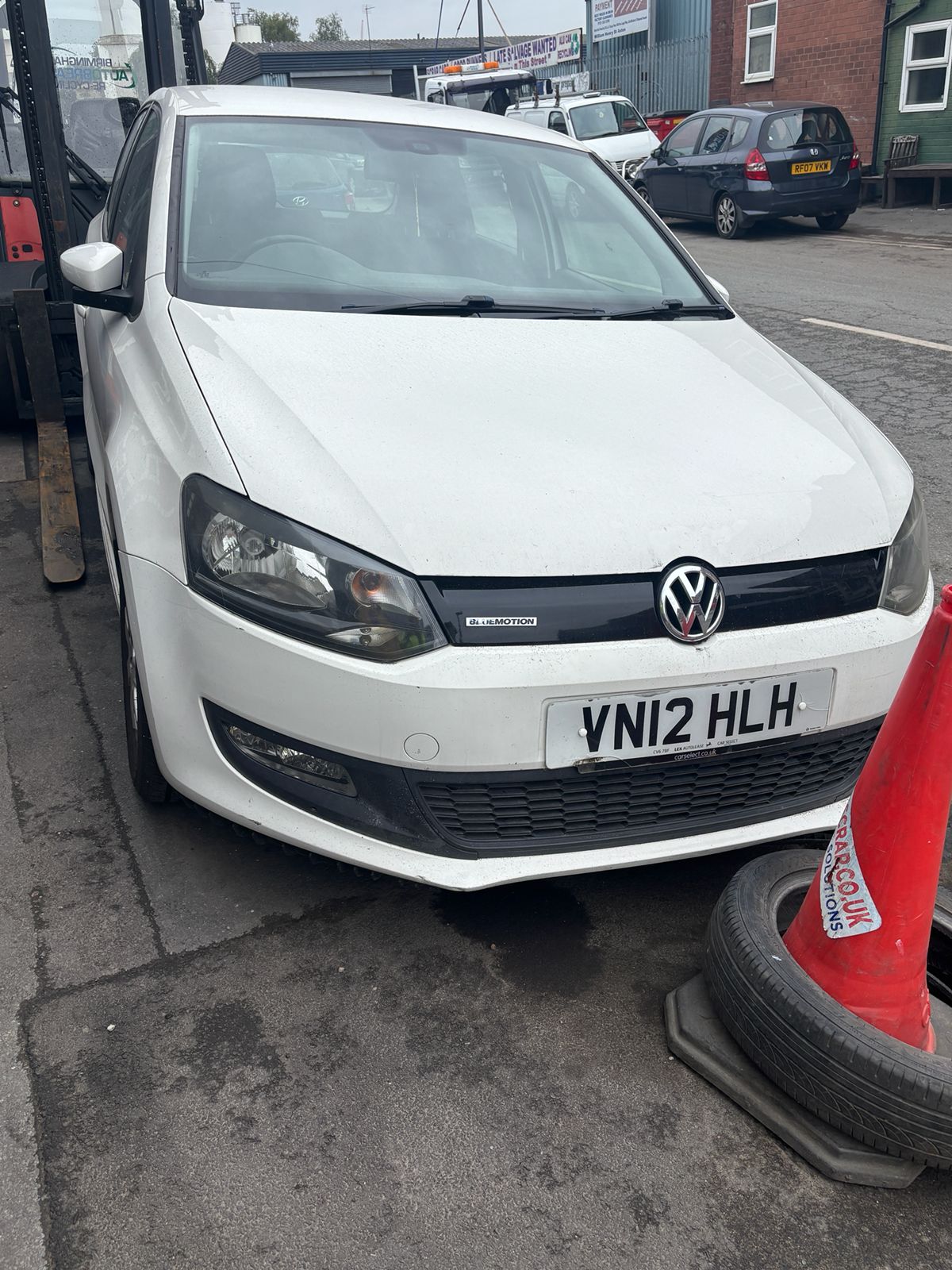 VW POLO