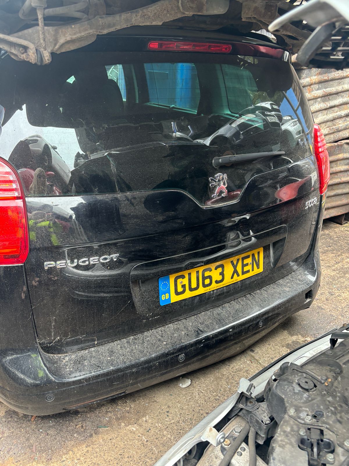 PEUGEOT 5008